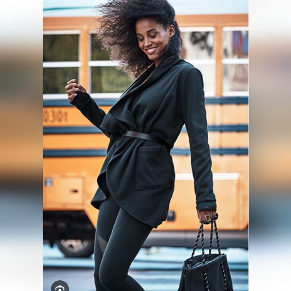 Fabletics Eugenia Coat Black Witchy Open Front Soft Cozy XL Athleisure Jacket